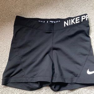NIKE PRO SHORTS